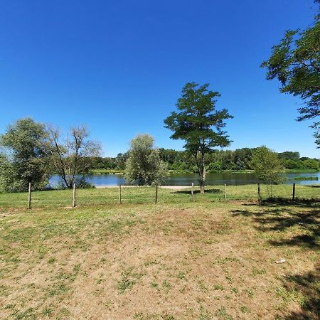 Camping Onlycamp Le Port Saint-Benoît-sur-Loire Esterno foto