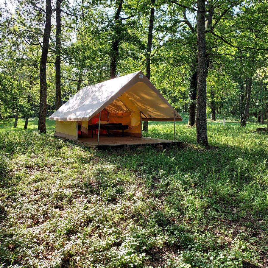 Camping Onlycamp Le Port Saint-Benoît-sur-Loire Esterno foto